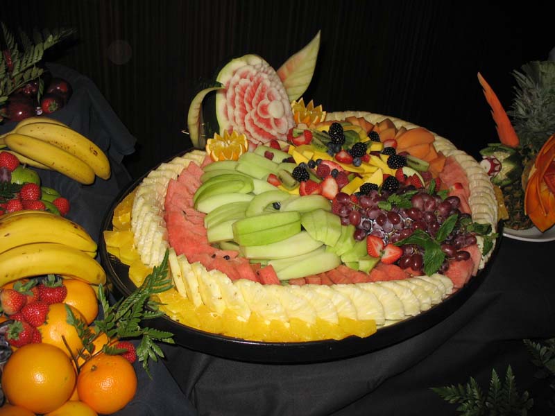 440 buffet fruitplatter.jpg